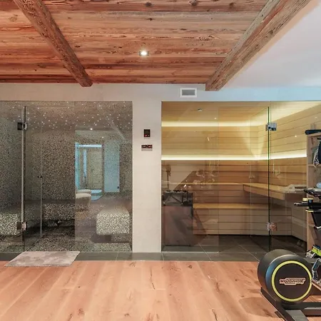 Five Bedrooms All With Fantastic Mountain Views * Chamonix