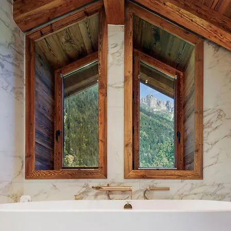 Five Bedrooms All With Fantastic Mountain Views